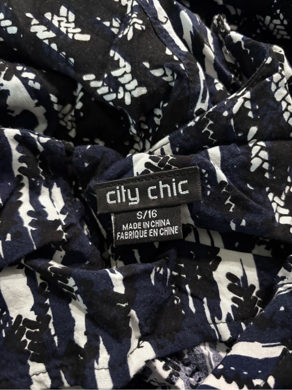 City Chic Black, Navy and White Printed jumpsuits - Picture 7 of 7
